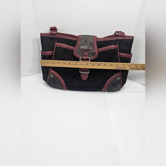 Sophia Caperelli.Stylish Black and Burgundy Handbag - Picture 7 of 16